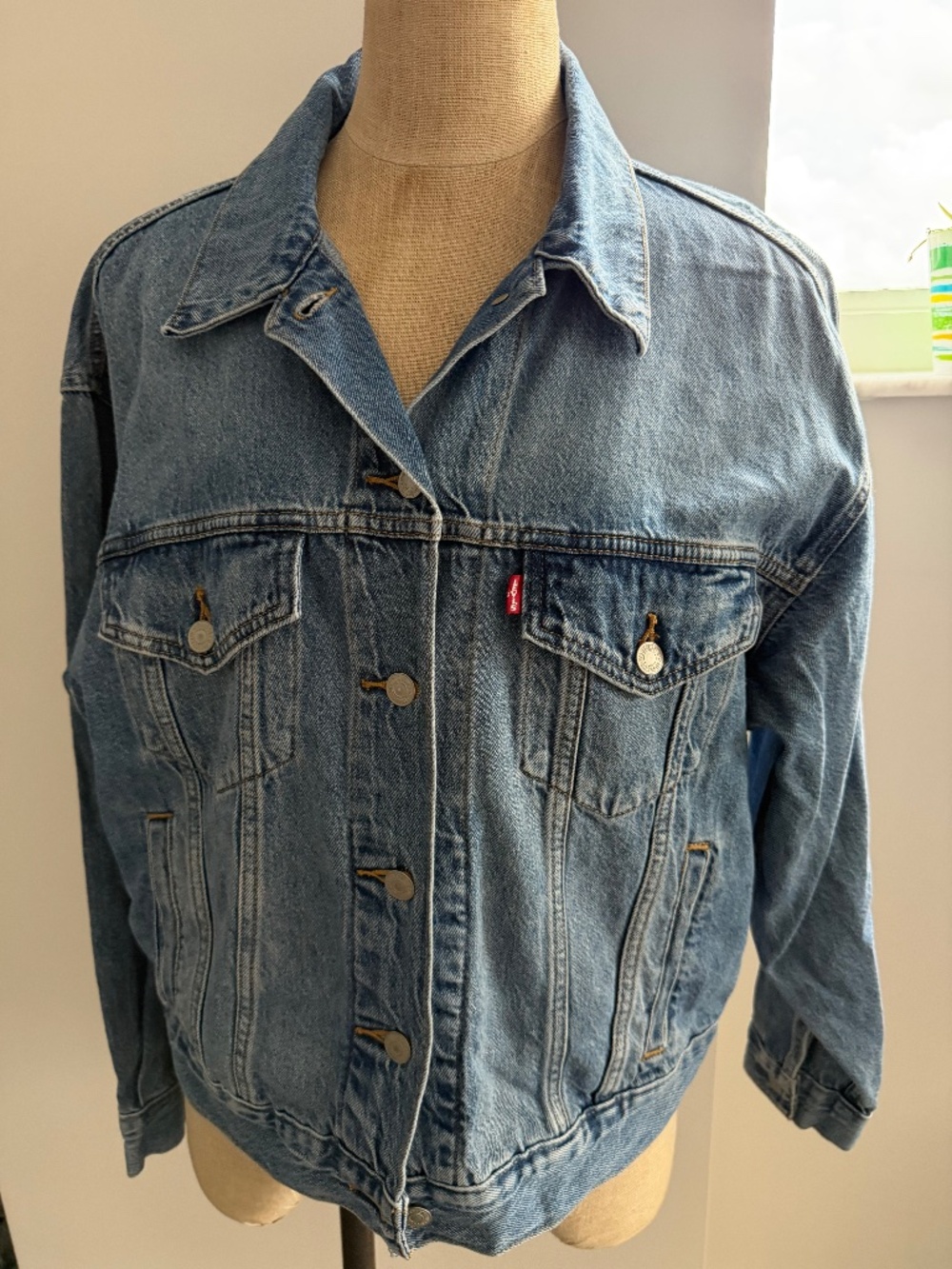 Levi's Denim Trucker Jacket Size M